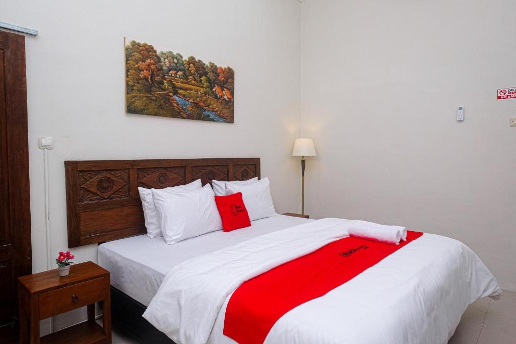 Klaten Selatan Hotel | RedDoorz Syariah near Stasiun Klaten