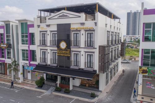 Sekudai Hotel | Redpine Hotel