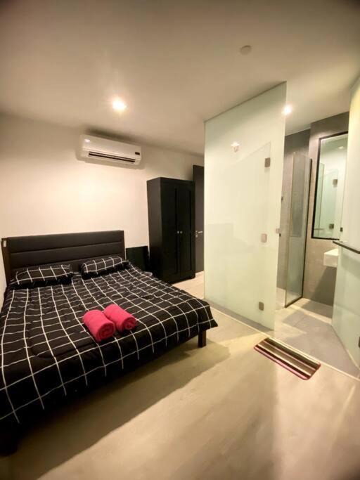 One City Apartment | Rehat Guest House, The Square, One City, USJ25