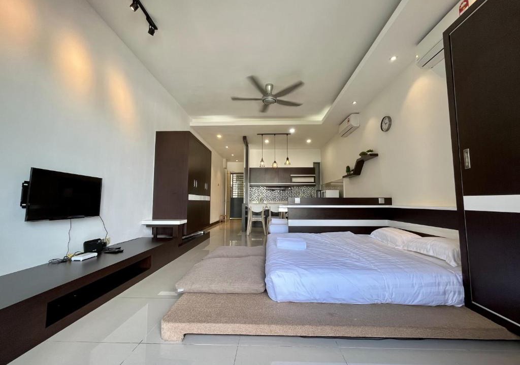 Downtown Kota Kinabalu Apartment | Remin Suites Studio at The Loft Imago