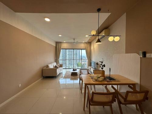 Bukit Jelutong Apartment | Renai Jelutong
