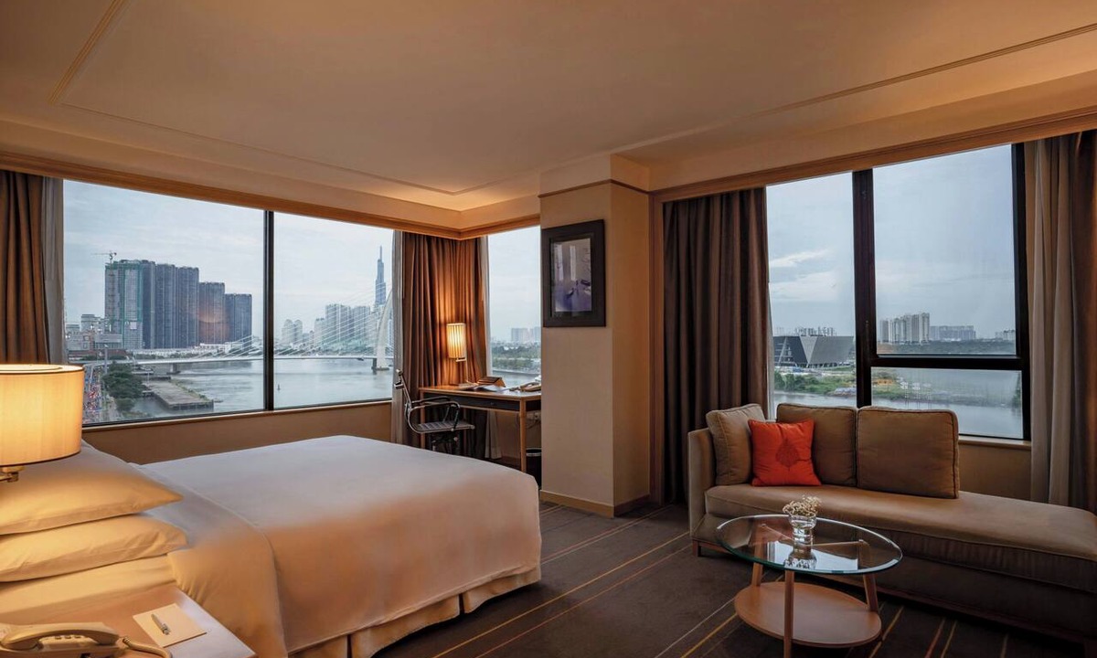 Dong Khoi Hotel | Renaissance Riverside Hotel Saigon