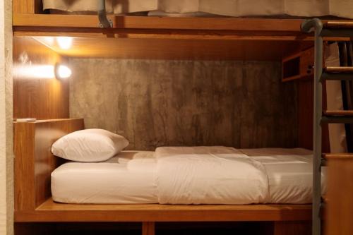 Talat Yot Hostel | Rere Hostel - รีรีโฮสเทล