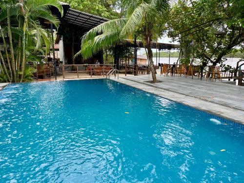 Kampot House | River Nest Hostel