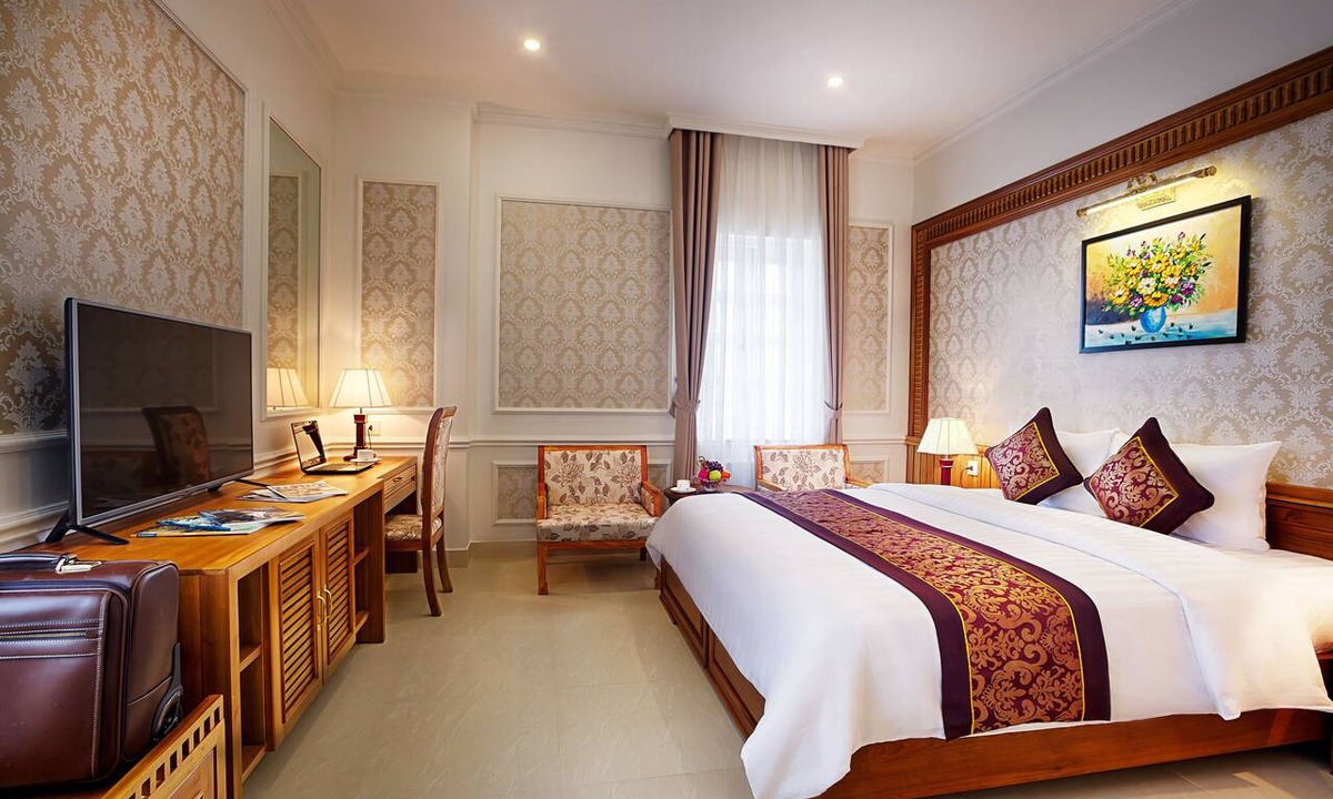 Dong Hoi Hotel | Riverside Hotel