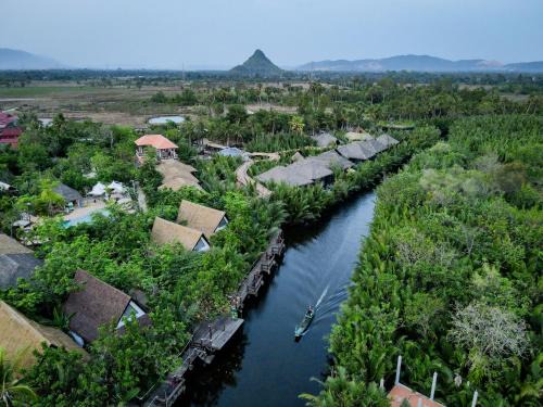 Kampot Resort | RiverTree Villa & Resort