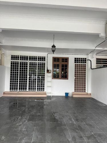 Kusial House | Rj Homestay