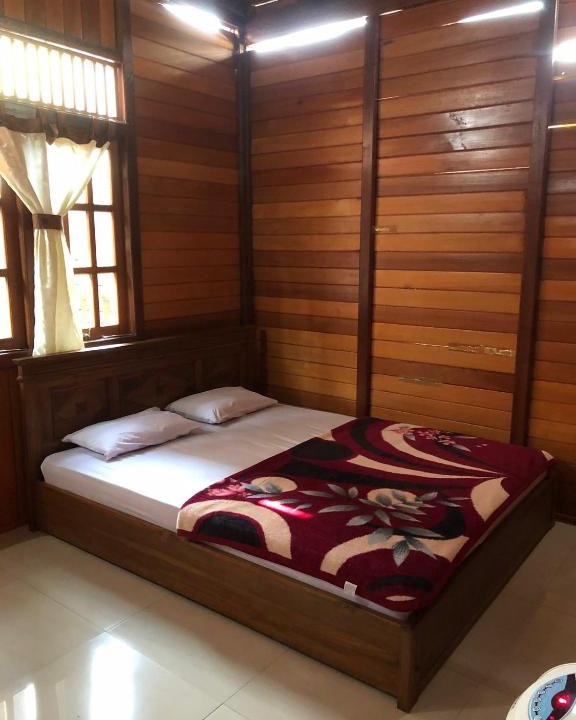 Mertoyudan Hotel | Roemah Kayu Saragan Syariah Magelang Mitra RedDoorz