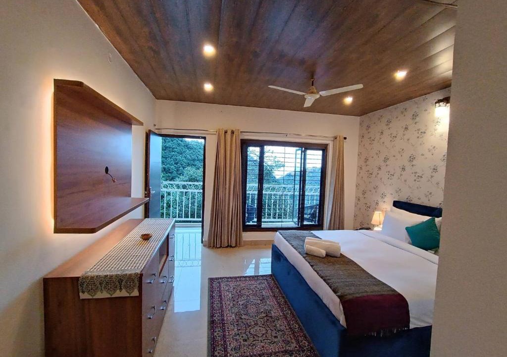 Landour House | Room in Holiday house - Oakwood 303 - Elegant Private Room With Balcony at Landour, Mussoorie