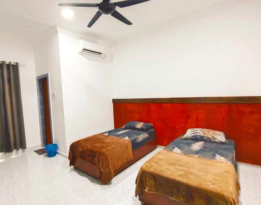 Kawasan Perindustrian Chendering Villa | Roomstay HA'6S (STANDARD ROOM)