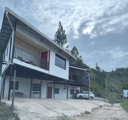 Kundasang House | Rosa Homestay