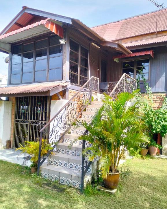 Alor Gajah House | Rose Guest House