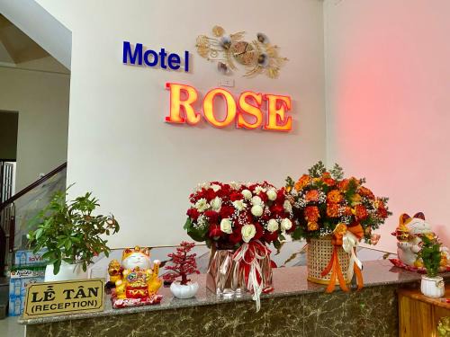 Hue Bed & Breakfast | Rose