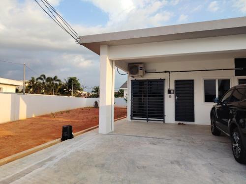 Taiping House | RSH Gemilang - 3 bedrooms, 2 bathrooms, private parking
