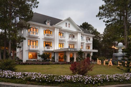 Phuong Resort | Rung La Kim Resort