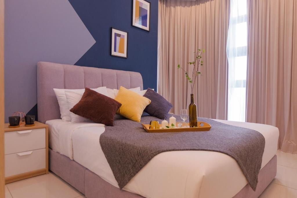Bukit Bintang Apartment | S31- 3 Bedroom Robertson at Bukit Bintang with Netflix