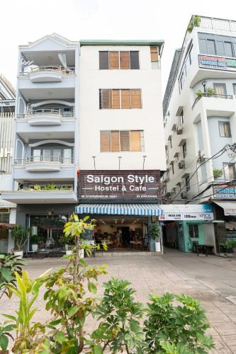 Downtown Ho Chi Minh City Bed & Breakfast | Saigon Style Hostel & Cafe