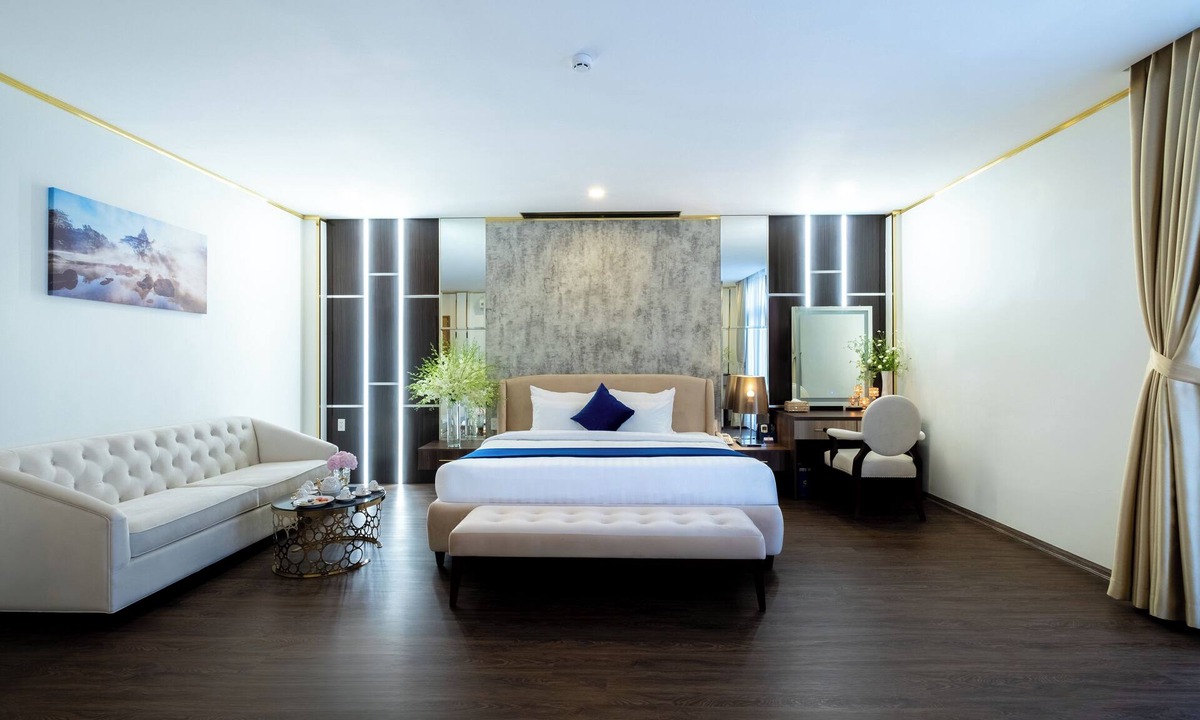 Duc Trong Hotel | Sandals Star Hotel