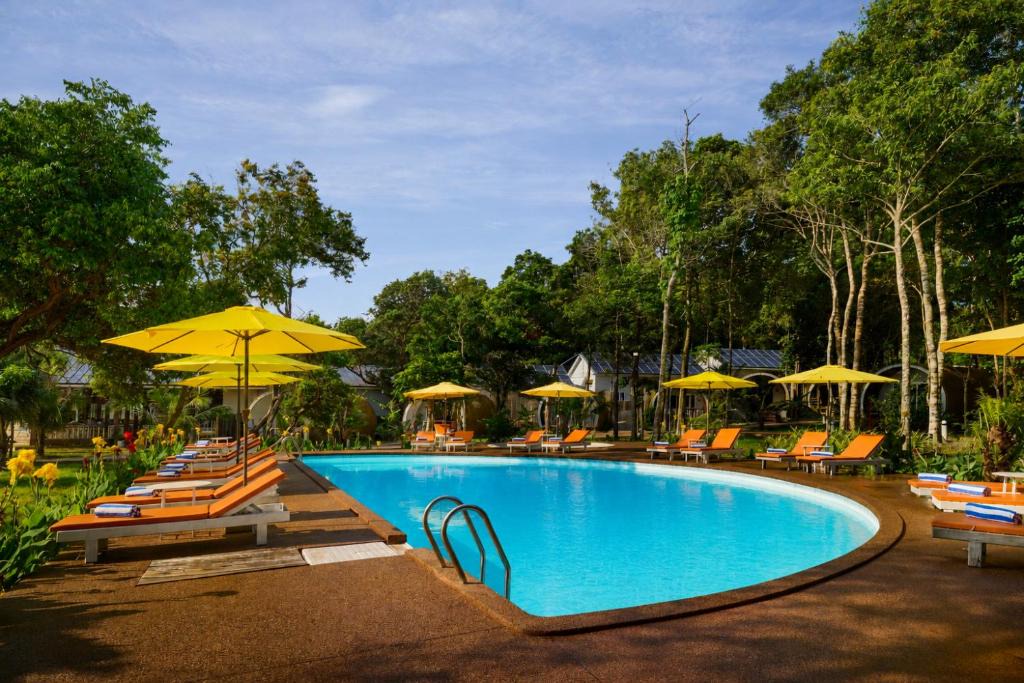 Koh Rong Sanloem Resort | Sandy Beach Bungalows by EHM