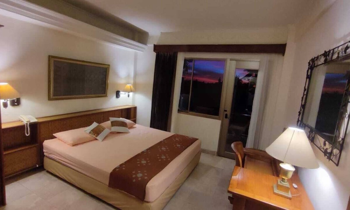 Legian Apartment | Sandy Sunset Suite - Direct beach access