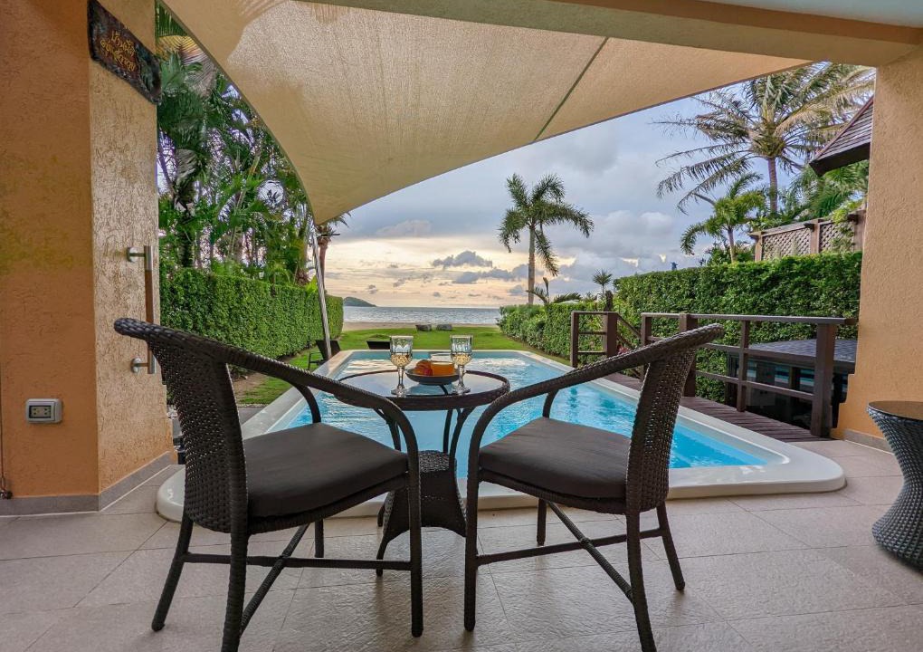 Klong Son Villa | Santisuk Villa - by KohChangVillas