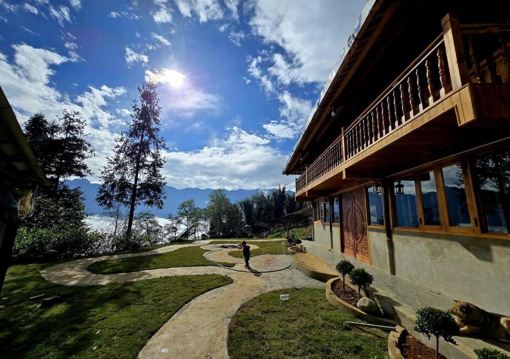 Hau Thao House | Sapa Hmong Culture Homestay and Trekking tour