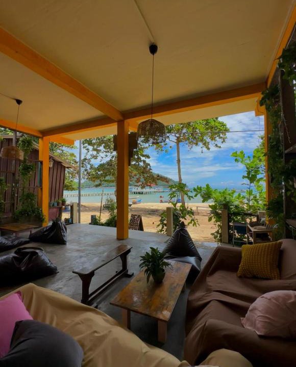 Koh Rong Sanloem Hostel | Seashell Guesthouse, bar and tattoos
