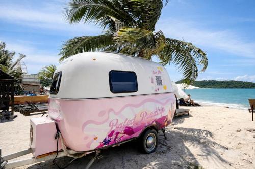 Pantai Tengah Hostel | Seaside Cenang
