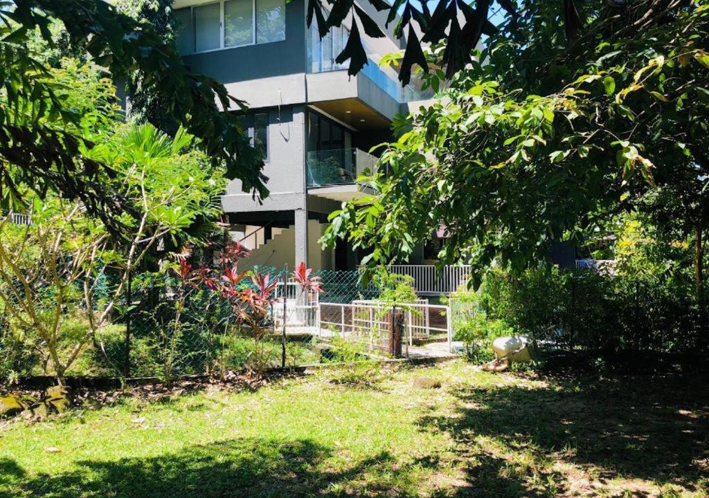 Kuala Teriang Apartment | Seaview apartment 4 Bedrooms