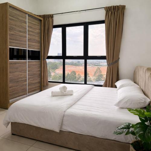 Bandar Puteri Puchong Apartment | Serene Comfort 3BR ,Home Sleeps 5, 2Q and 1S