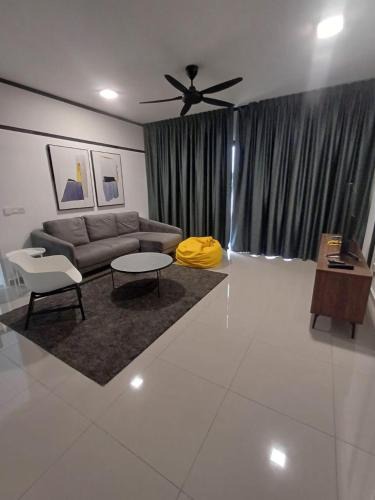 Jenjarom Apartment | Seruang Cozy Stay