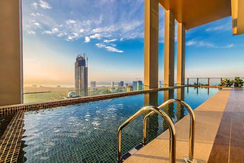 Taman Abad Apartment | Setia Sky88 Infinity Pool 4 pax, 2 Rooms