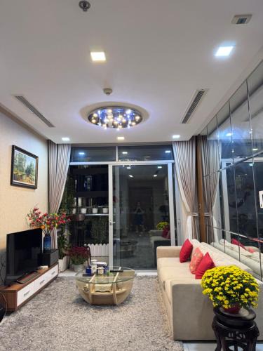 Ben Nghe House | Share 1 phòng ngủ view sông siêu đẹp bên cạnh Lanmark 81 -chỉ nhận khách nữ