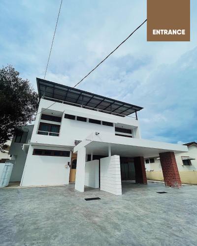 Tanjung Tokong House | Simple Sanctuary Tanjung Tokong