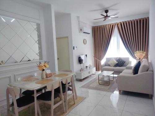 Kampung Telaga Nibong Apartment | Sky13 Homestay