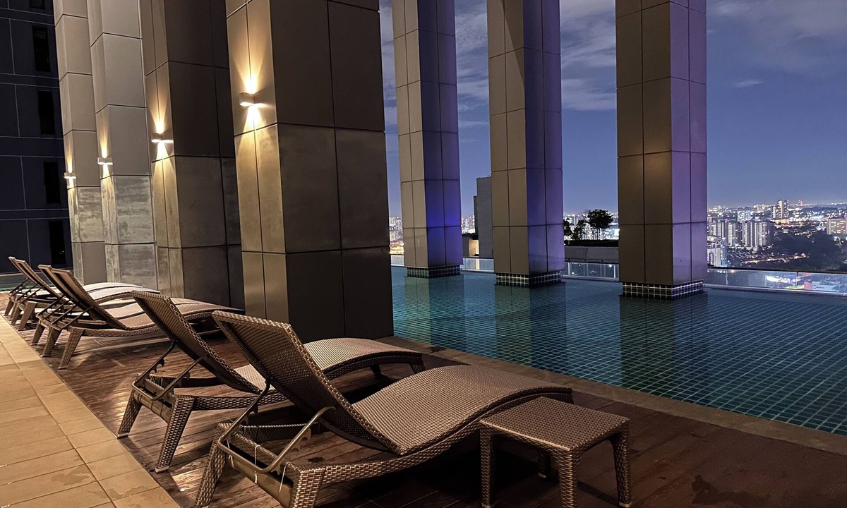Petaling Jaya Apartment | Skyline Luxe 4BR Retreat with En-suites