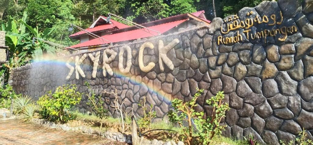 Jeram Takar House | SKYROCK VILLA