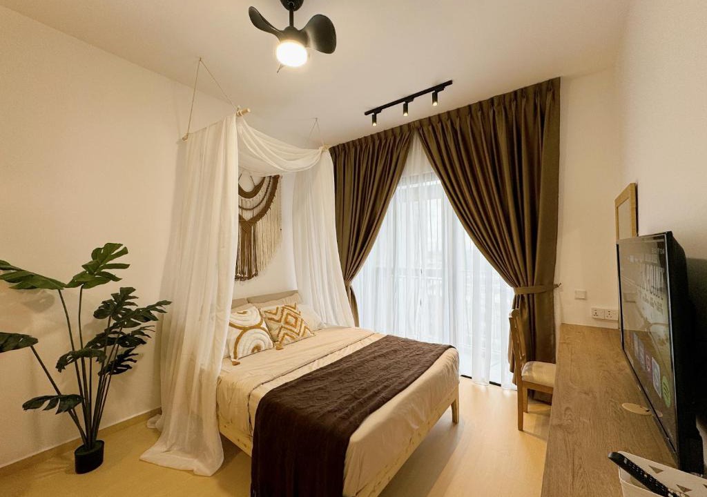 Bukit Indah Apartment | Skytrees Bukit Indah by HCK Dualkey-Unit 2Pax 4Pax