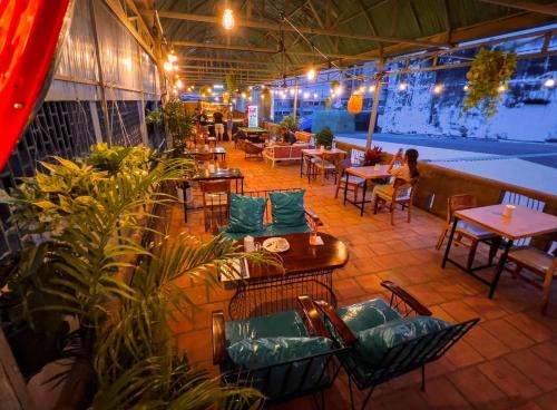 Svay Pao Hostel | Social Backpacker Hostel & Rooftop Bar