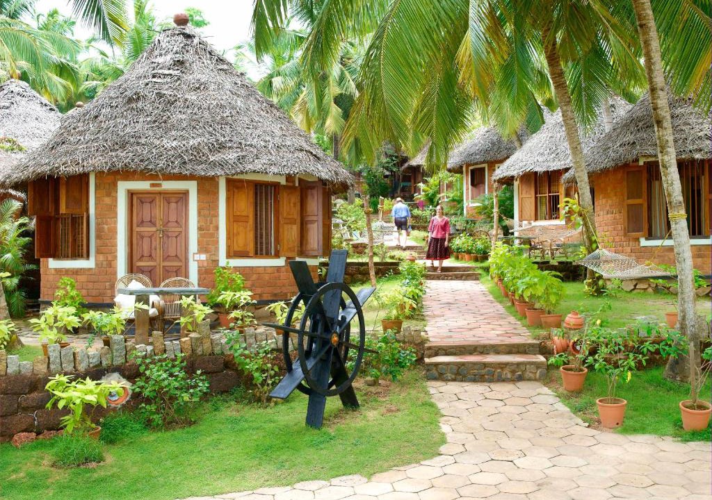 Chowara Resort | Soma Manaltheeram Ayurveda BeachVillage