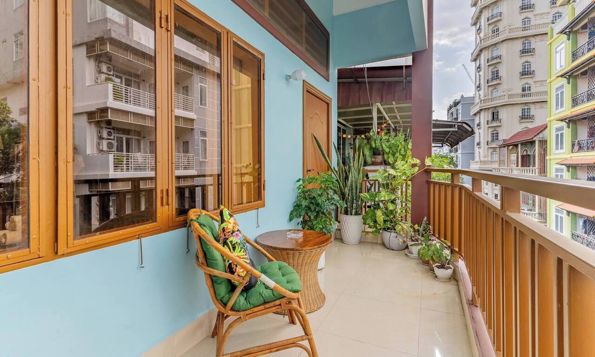 Ruessei Kaev Apartment | Sovann Haven - 2 Bedroom Retreat in Bassac Lane