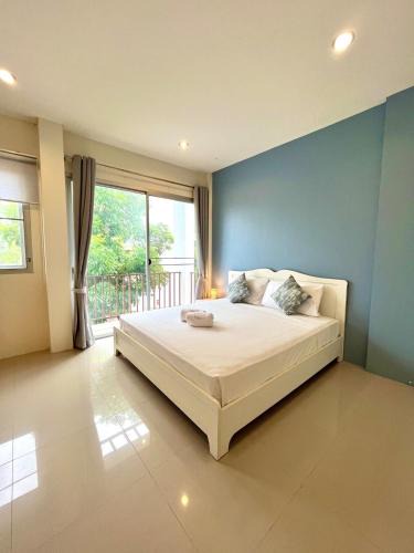 Hua Hin House | Spacious 2BR Pool Villa Beach Front at Hua Hin
