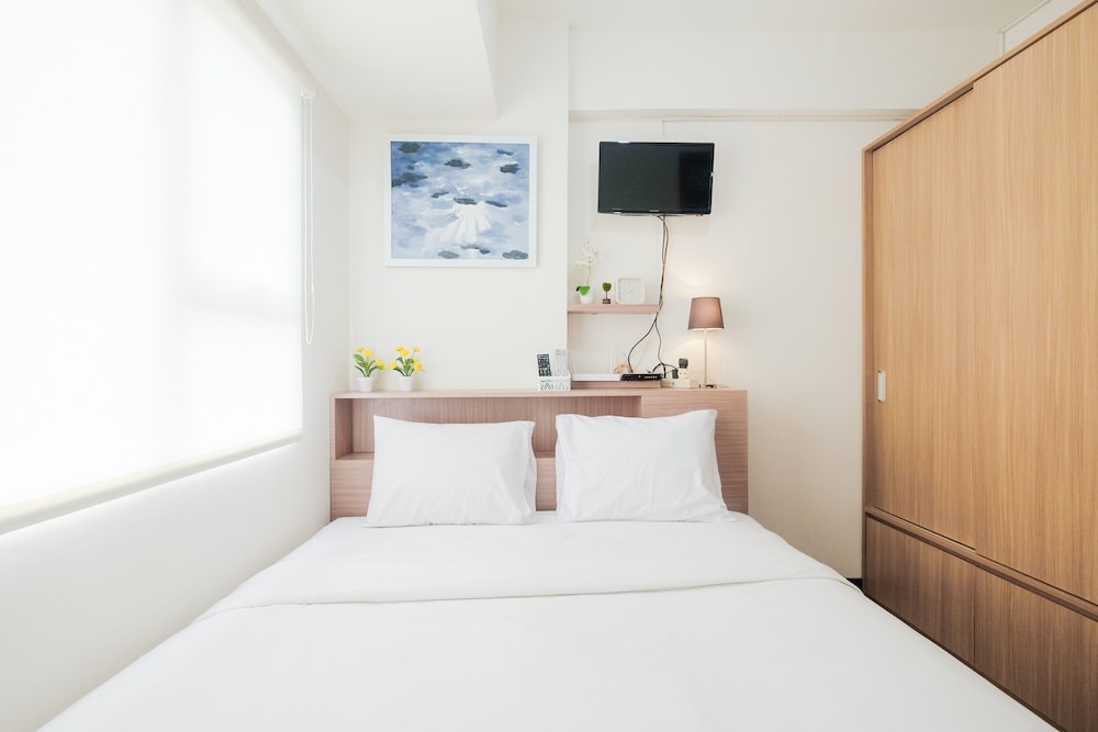 Depok Hotel | Spacious and Comfortable 2Br Cinere Resort Apartment