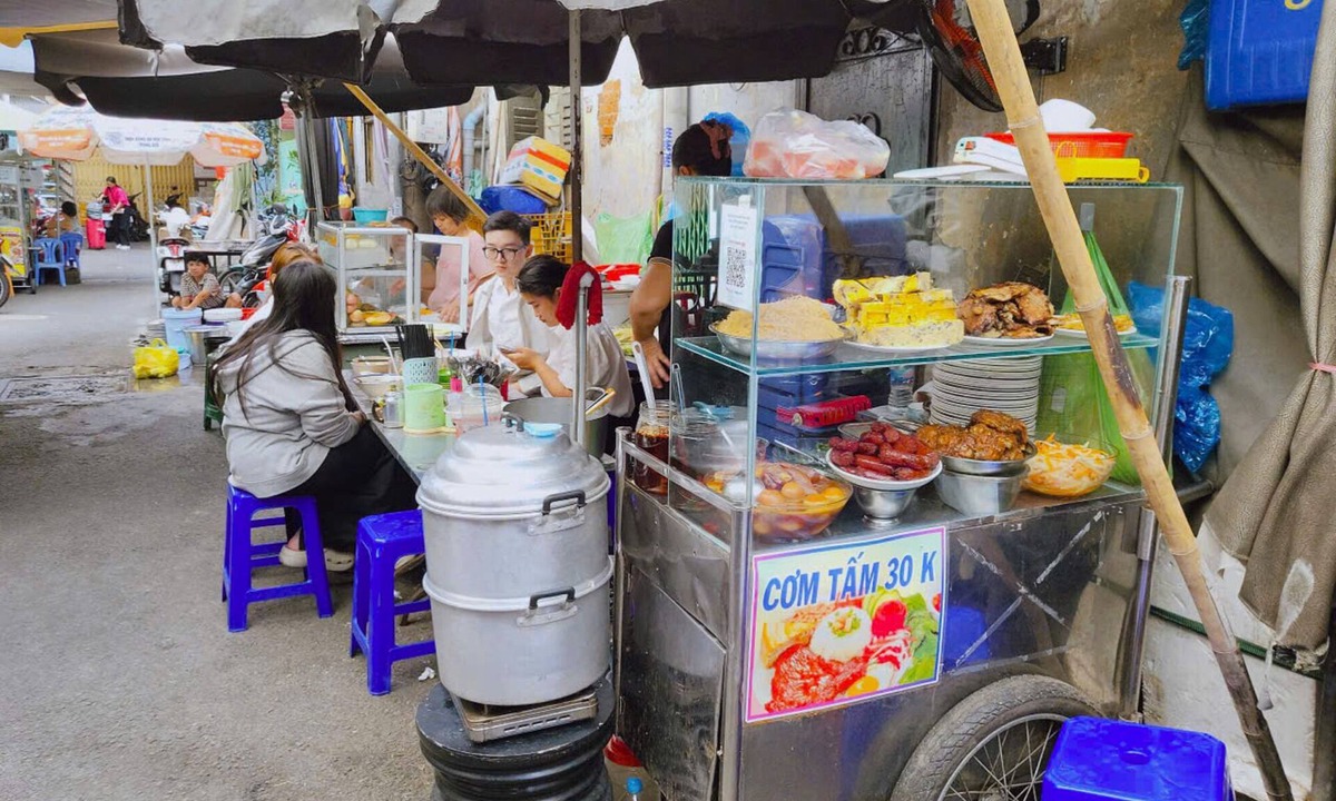 Dong Khoi House | Spacious Studio, 3-min walk to Ben Thanh market District 1, Ho Chi Minh City