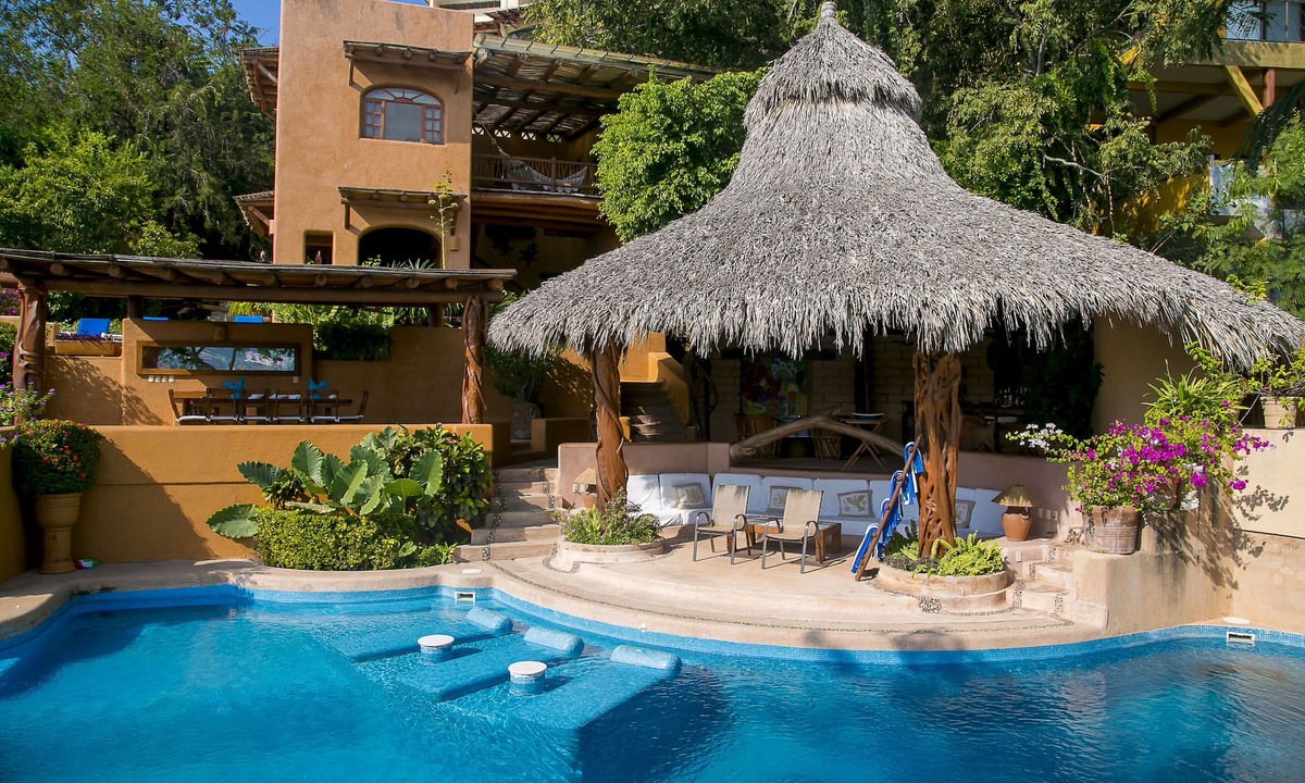 Zihuatanejo Villa | Splendid Villa With an Astonishing View Overlookíng the Bay of Zihua!