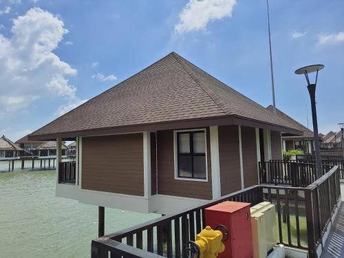 Kampung Bagan Lalang House | ST8 Sepang Golden PalmTree Family Villa 2 Bedroom