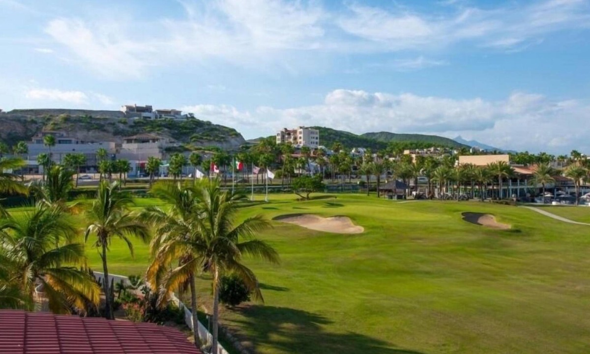 Campo de Golf Fonatur Hotel | Stunning 1BR Suite Steps to Plaza Italia Square