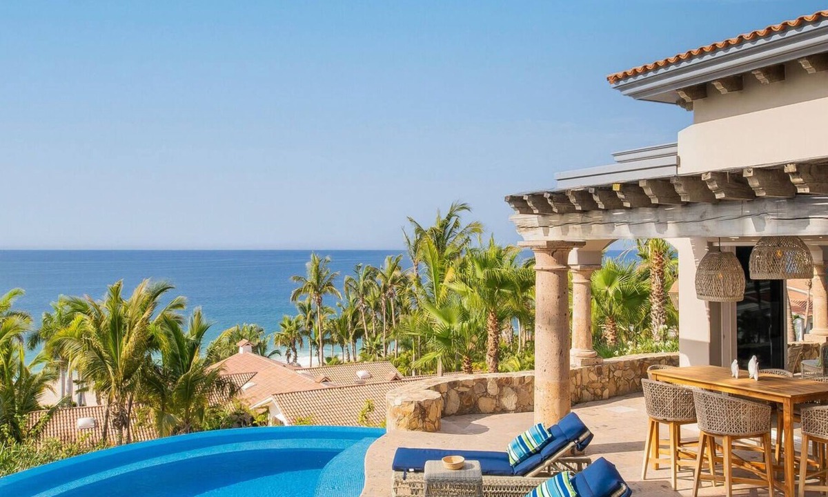 Palmilla Villa | Stunning 3-Bd Del Mar Villa, Swimmable Beach — Chef & Butler Included