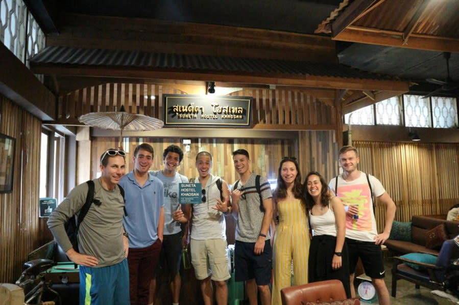 Talat Yot Hostel | Suneta Hostel Khaosan