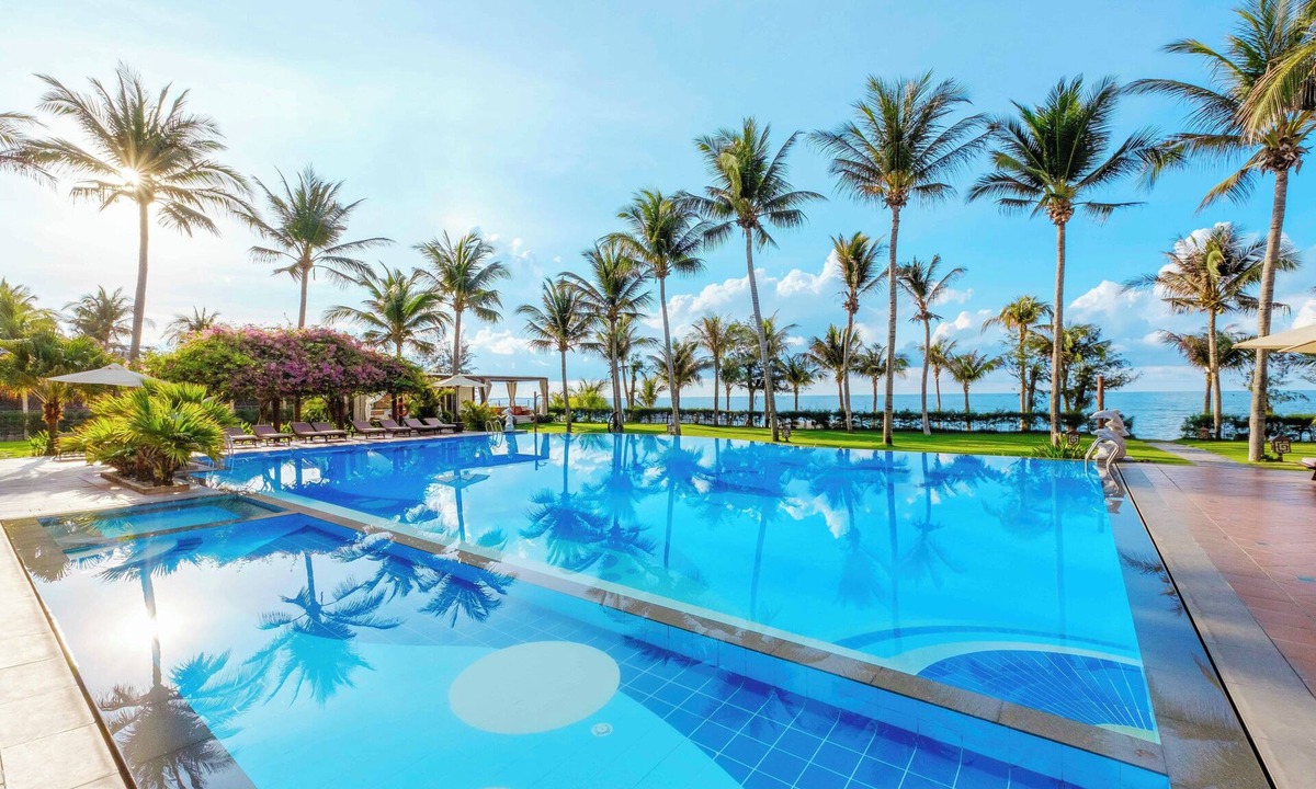 Central Mui Ne Beach Hotel | Sunny Beach Resort & Spa Mui Ne